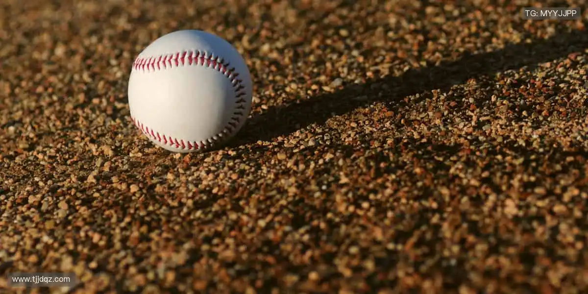 👟潮流单品，让运动成为时尚符号！